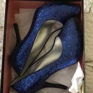 Sparkly blue heels!